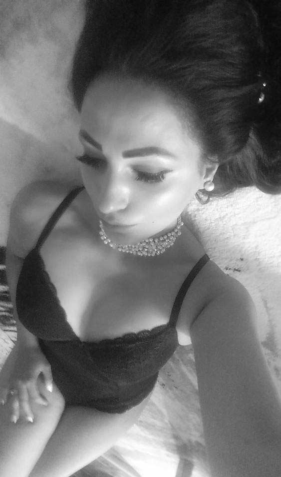 Escort Kadıköy Hizmetimde Sadece Seks Yapmakla Yetinmiyorum!